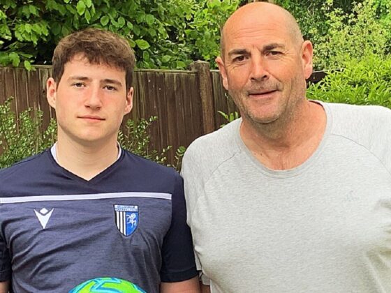 Dad gives own tendon to son to tackle knee injury threatening his football career