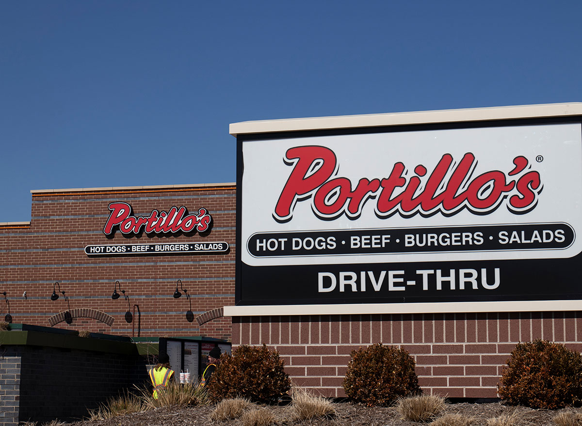 10 Legendary Regional Fast-Food Chains You Have To Try At Least Once