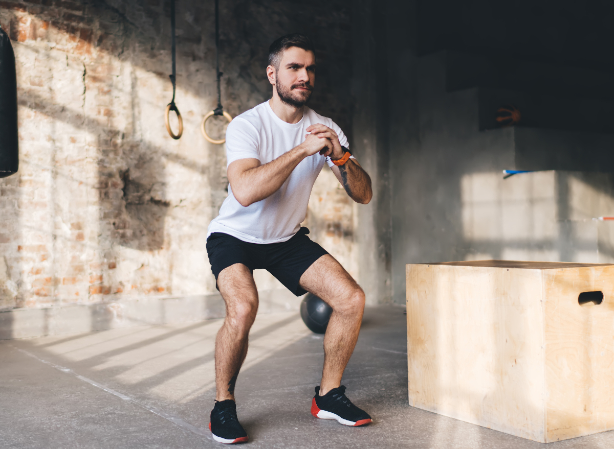7 Regular Bodyweight Exercises All Men Should Do in Their 30s