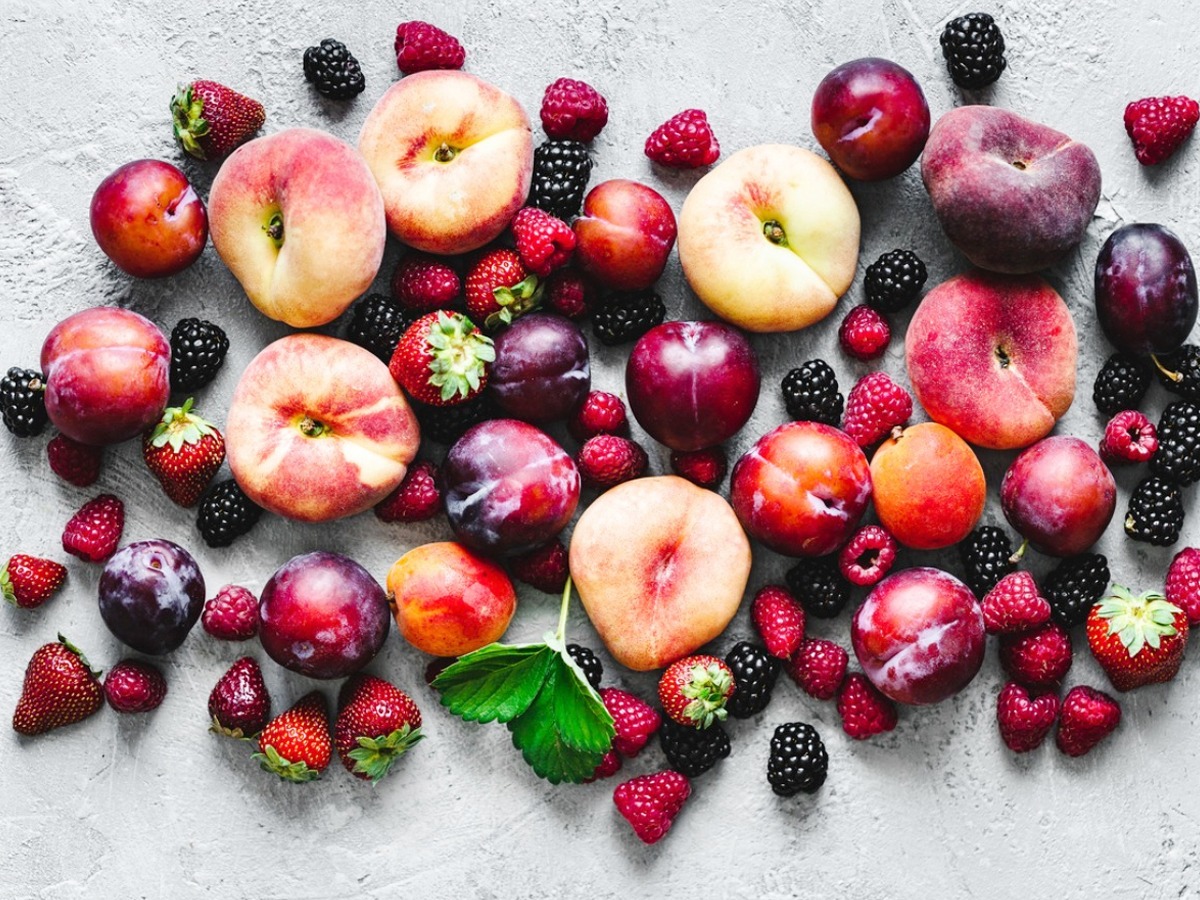 8 Types Of Plums To Add To Your Diet For Amazing Health Benefits