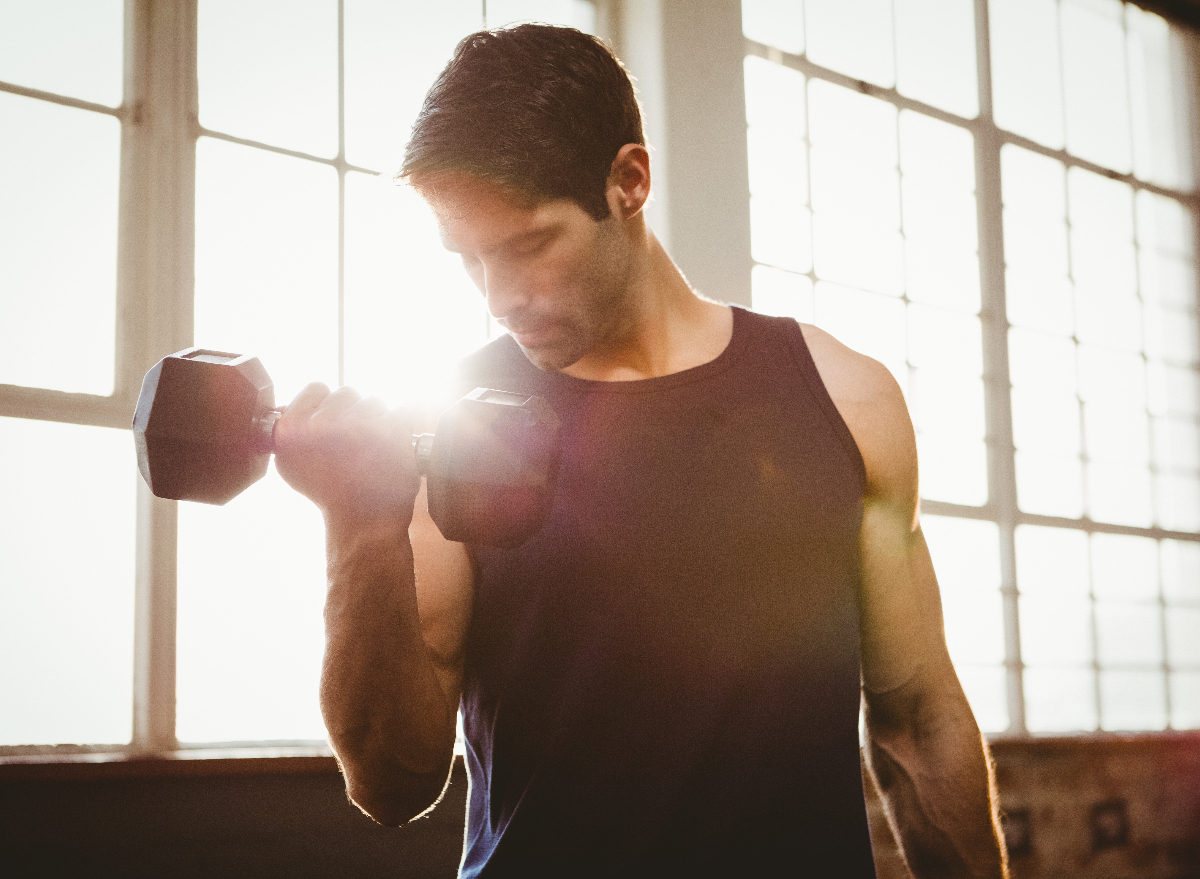 22 Simple Exercises That Reveal How in Shape You Are in Your 40s