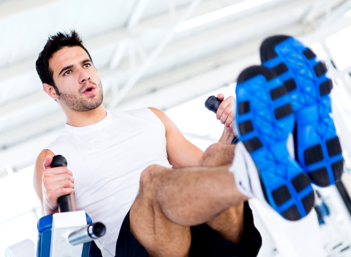 7 Mistakes You're Making at the Gym That Kill Your Progress