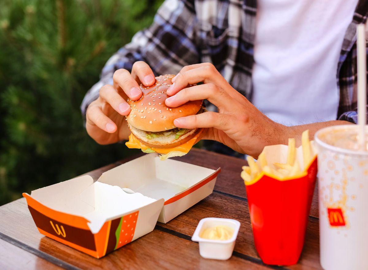 8 Best & Worst McDonald's Burgers, According to a Dietitian