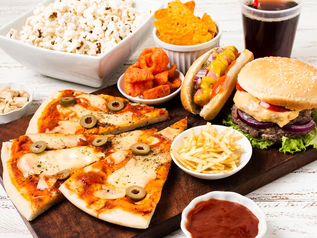 Digestive Health: How Junk Food Leads To Poor Gut Health Issues?