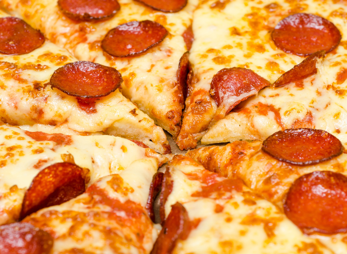 The #1 Pizza at Every Major Fast-Food Chains, Chefs Say