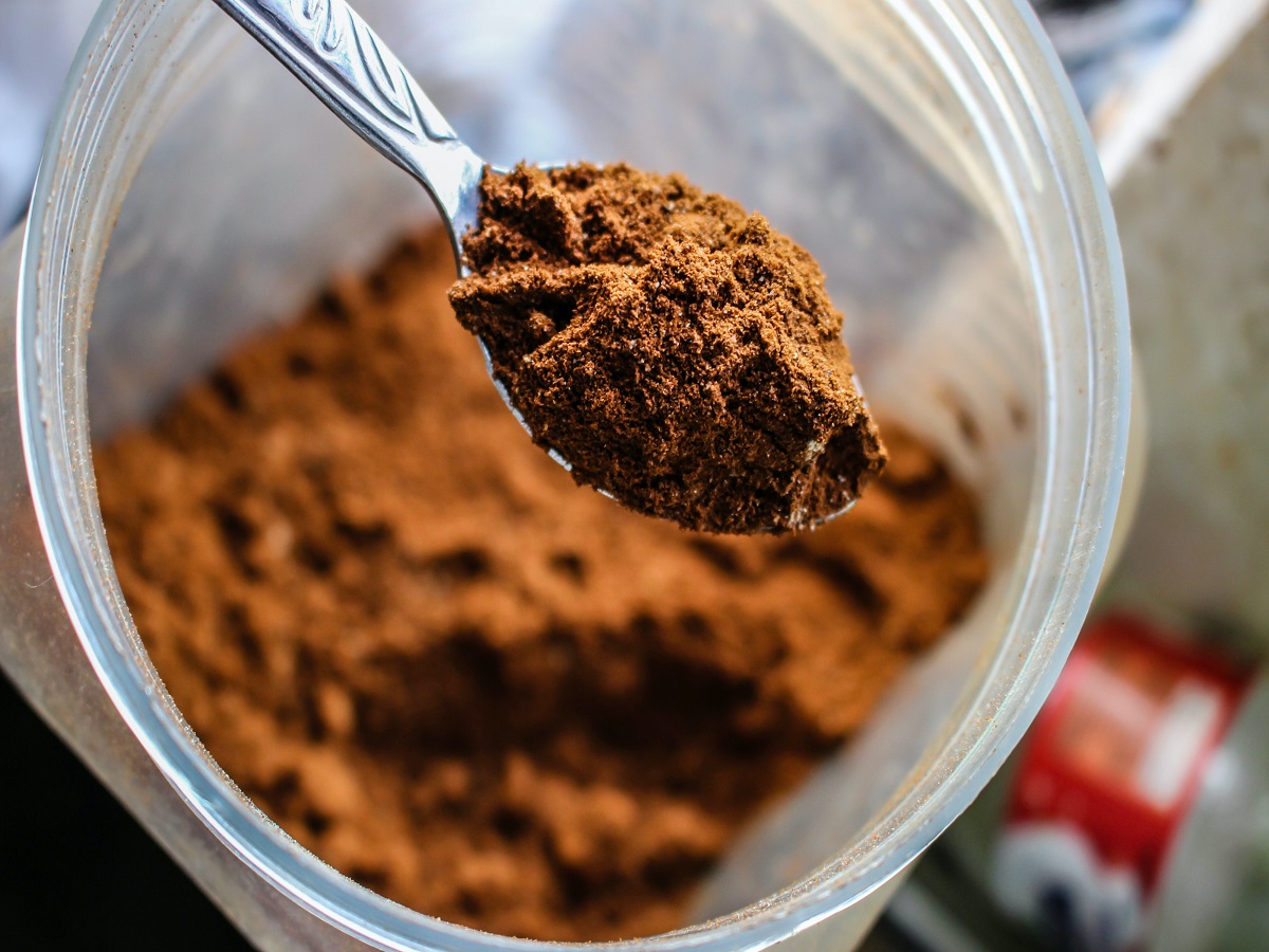 These 5 Vegan Alternatives To Whey Protein Powders Can Also Help Your Fitness Goals
