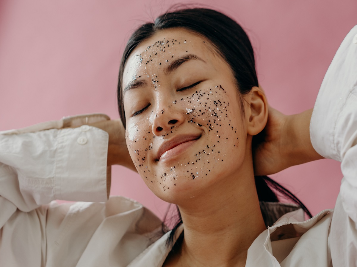 6 Mistakes You Did Not Know You Were Making While Washing Your Face