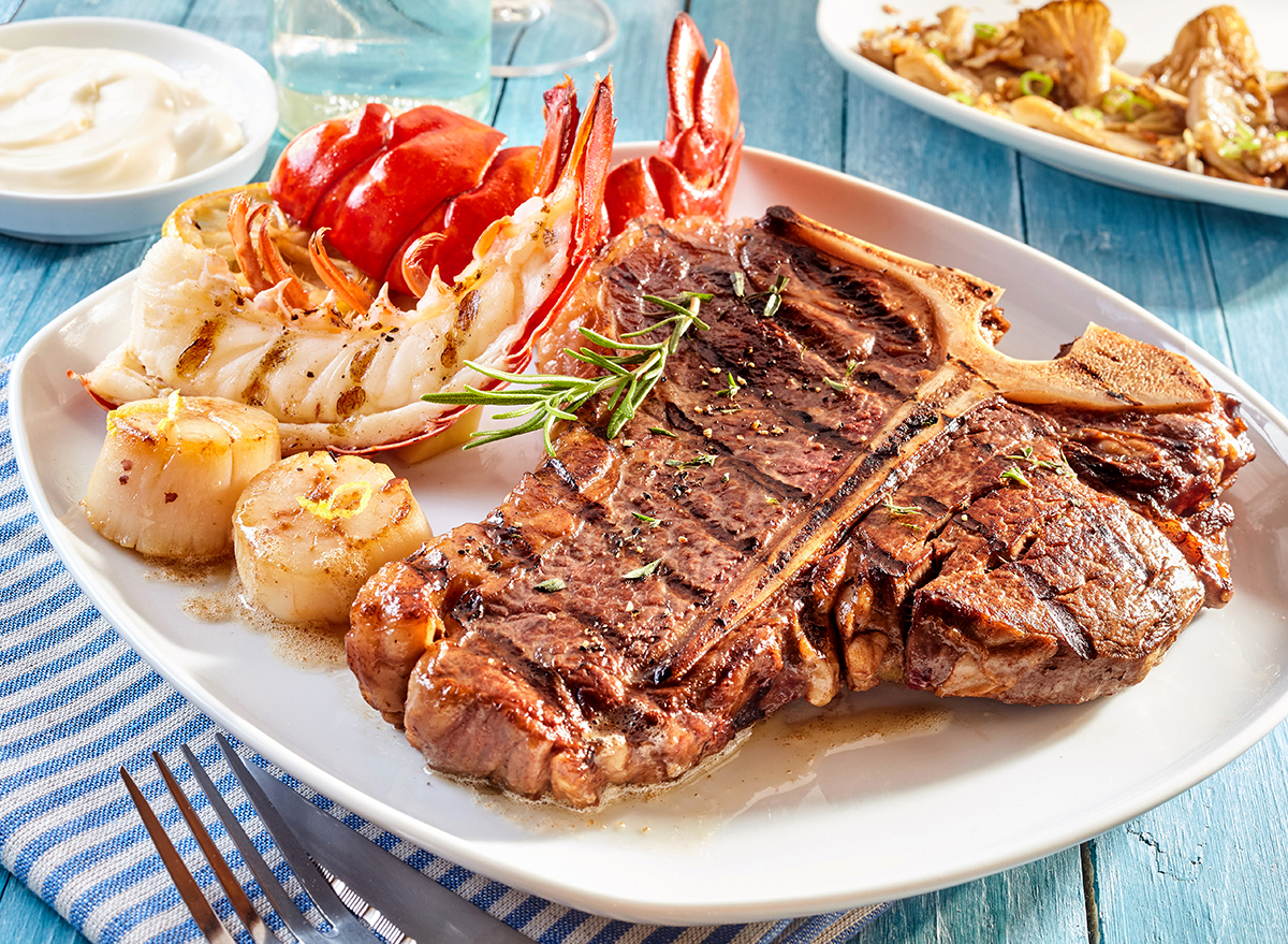 8 Seafood Chains That Serve the Best Steaks
