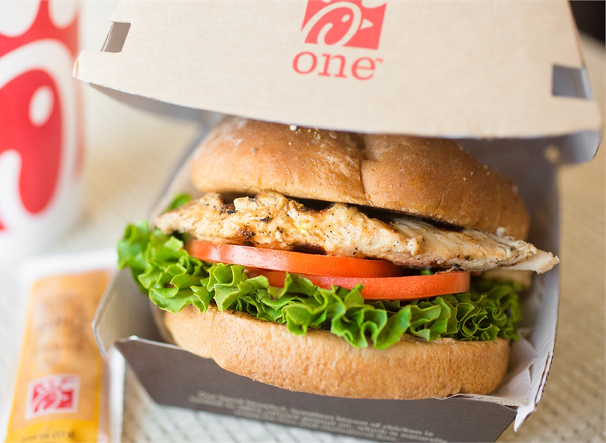 10 Best Low-Fat Fast-Food Orders, According to Dietitians
