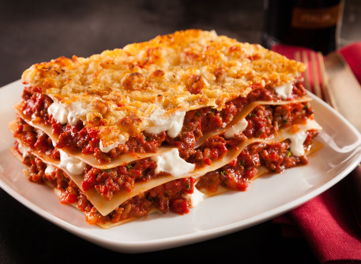 10 Restaurant Chains That Serve the Best Lasagna