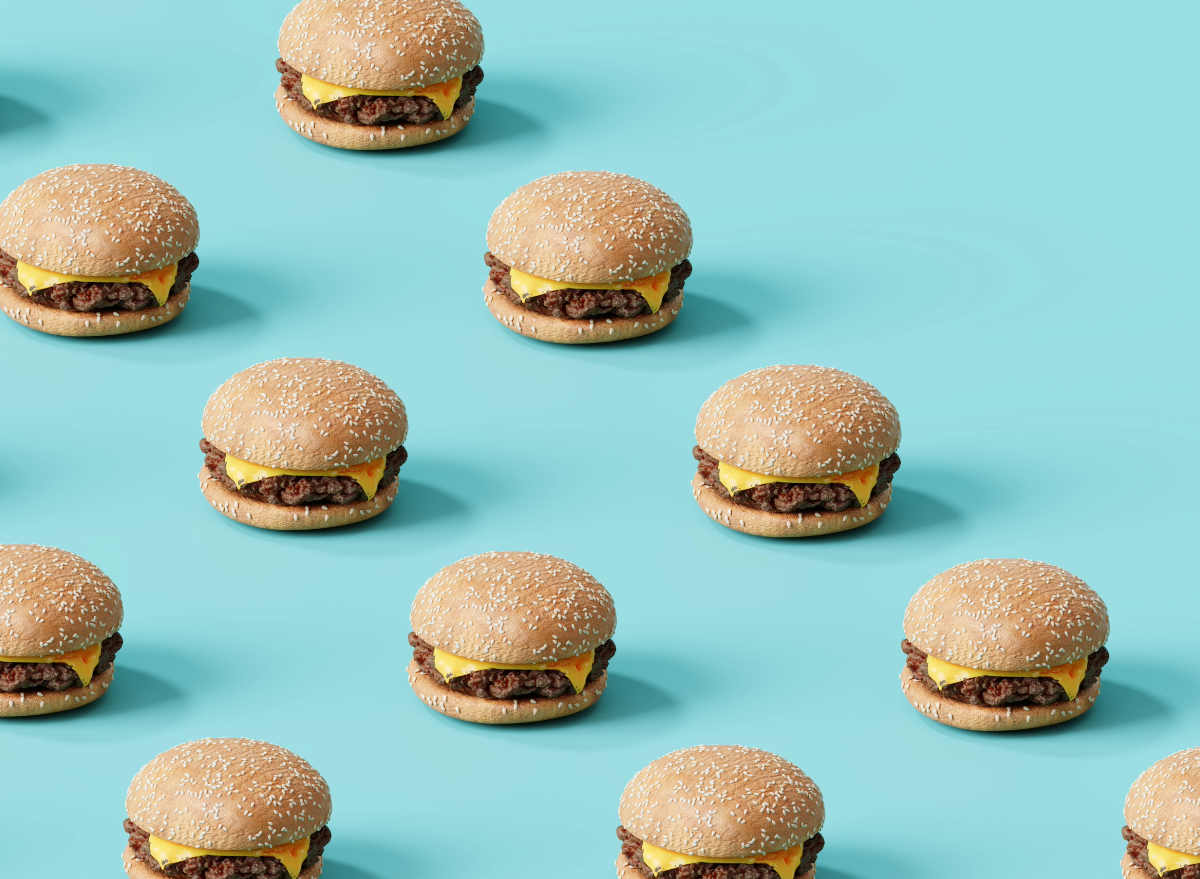 How Many Calories Are In A Cheeseburger?