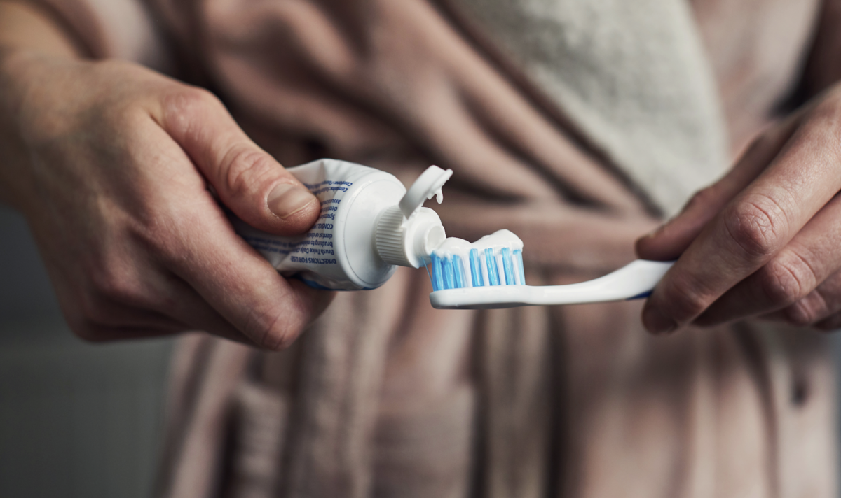 Dementia warning: Toothbrush habit is linked to increased risk of disease, says new study