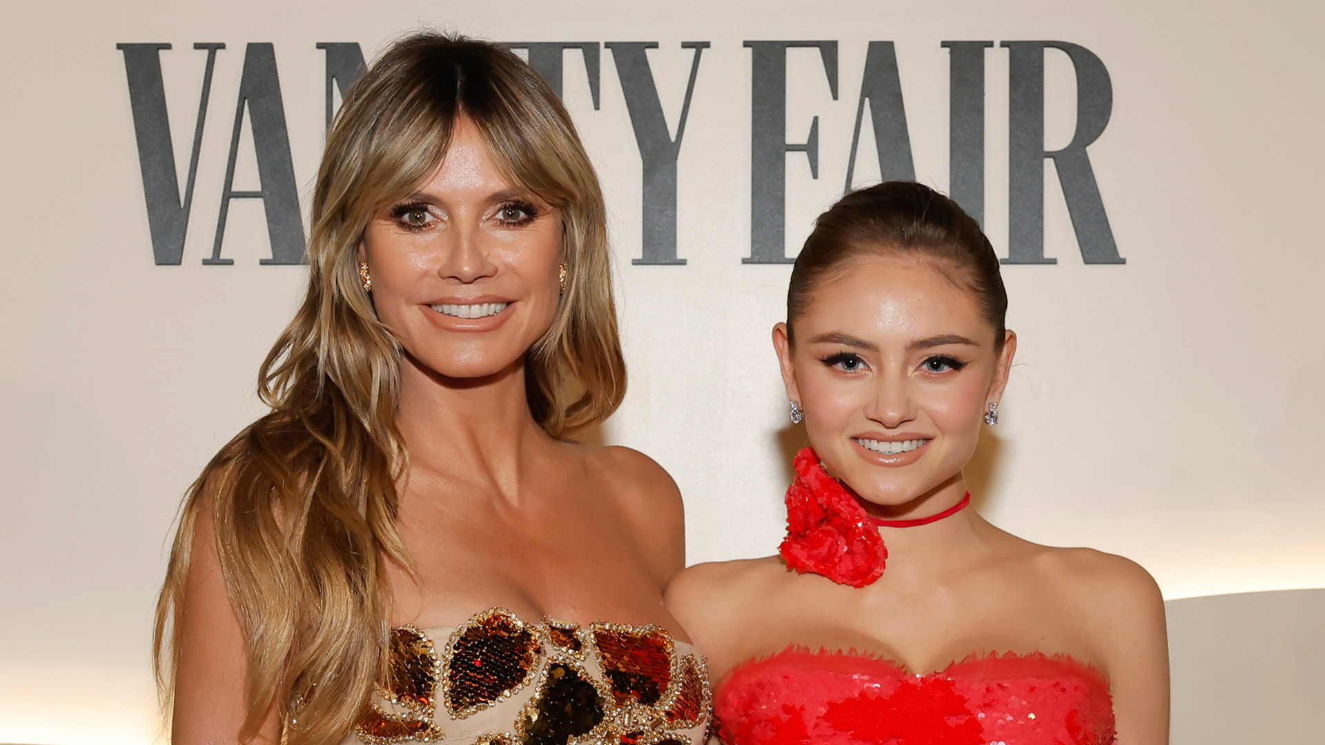 Heidi Klum’s daughter Leni, 19, looks just like her mom as both models sing Spice Girls hit on way to star-studded event