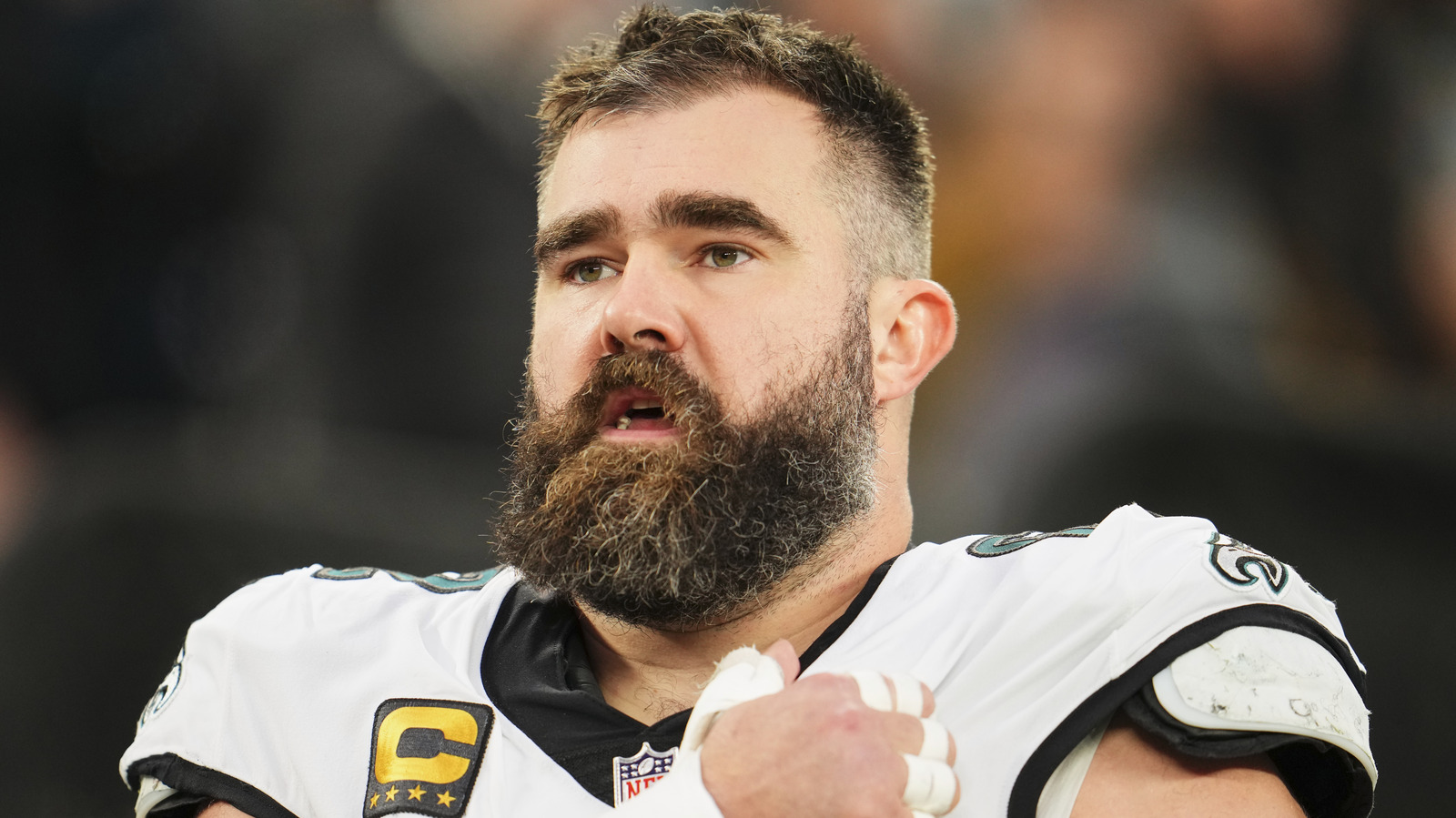 How Jason Kelce's Wife Reacted To His Shirtless NFL Game Stunt