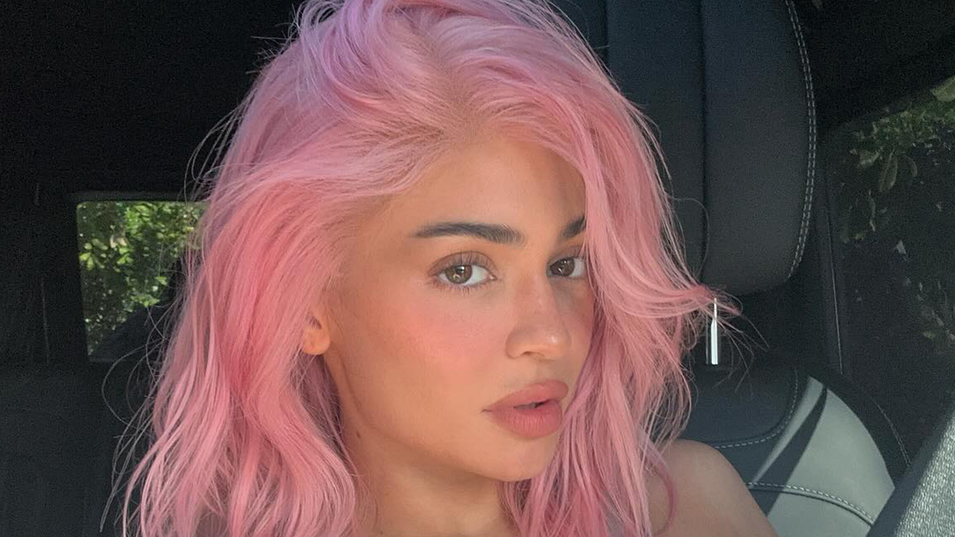 Kylie Jenner debuts bold change to her appearance in car selfies and fans are ‘super obsessed’ with new look