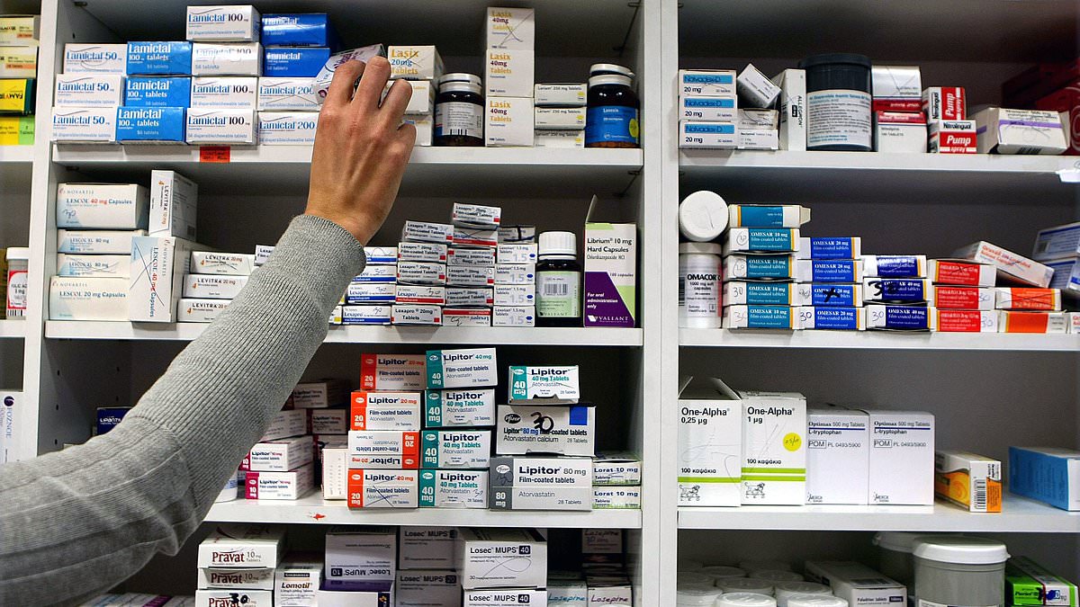 Warning that NHS medicines shortage is putting lives at risk as pharmacists say crisis is 'worse than ever'