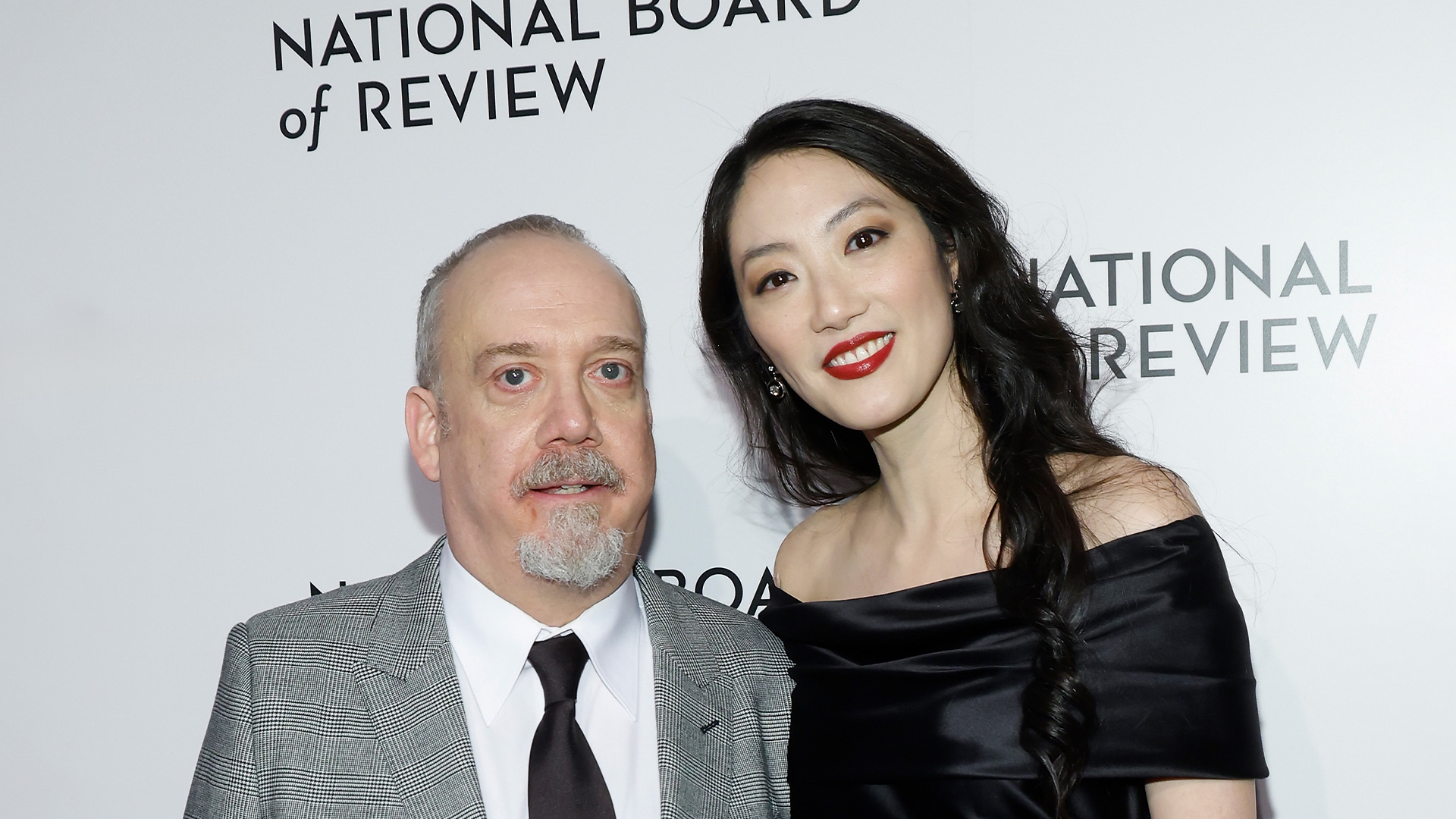 Who is Paul Giamatti’s girlfriend, Clara Wong?