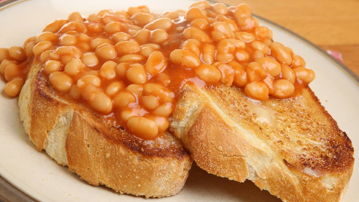Beans on toast might help you lose weight (yes, really!)
