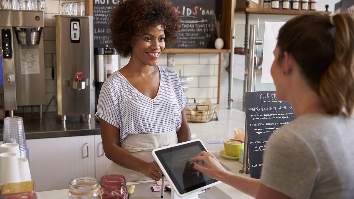 Calorie counts on menus should be compulsory for ALL restaurants, pubs and takeaways to save up to 10,000 lives from heart disease, say experts