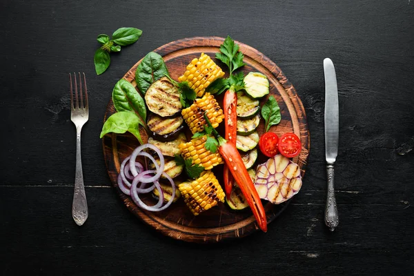 Flexitarian vs. Omnivore: Embracing Plant-Based Power for a Healthier Heart | Stock Photo