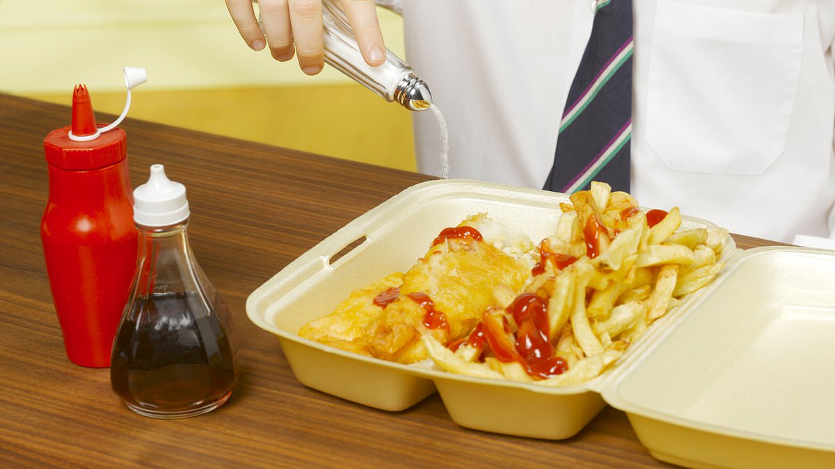 Chippies should cut the number of holes in saltshakers to improve nation's health