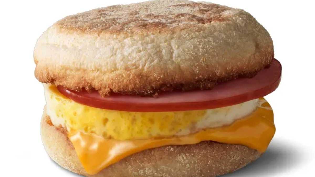 I'm a dietitian, here's what I order at McDonald's for breakfast, lunch and dessert to stay on a healthy track