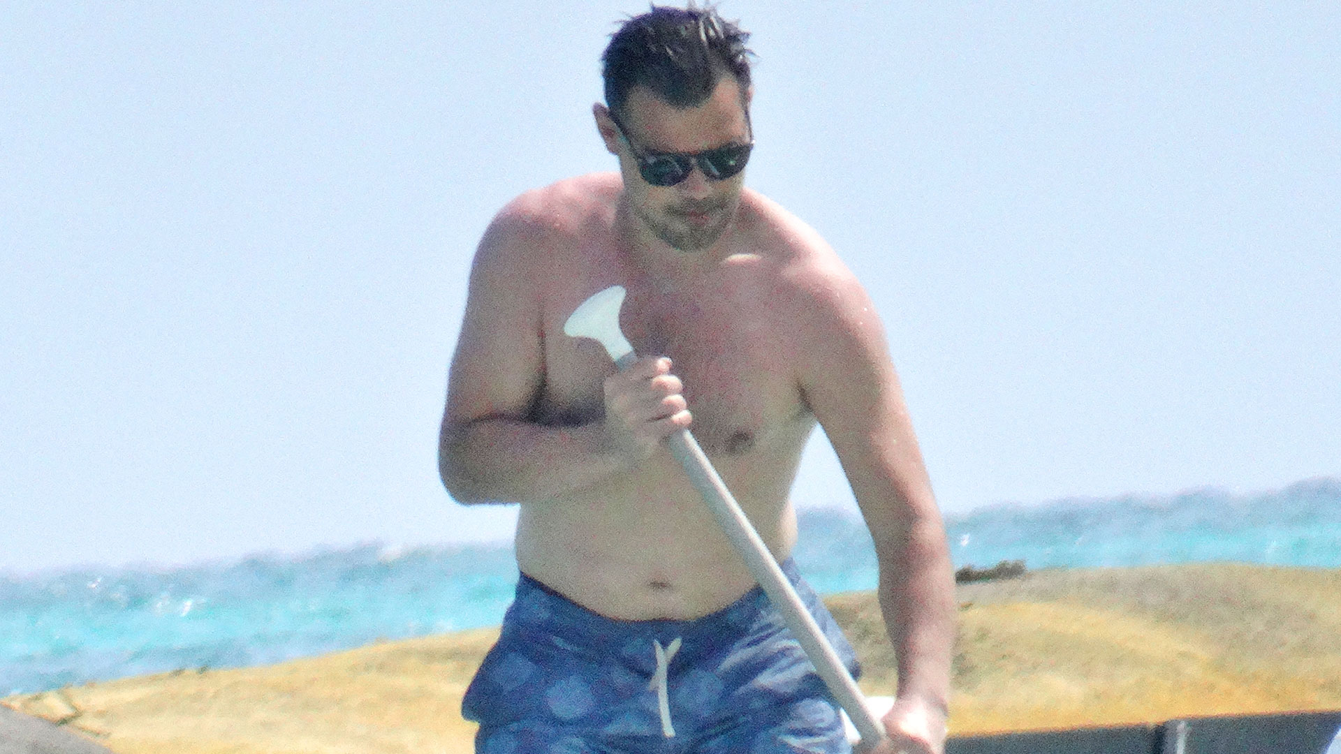 Taylor Lautner goes shirtless while enjoying beach day in Tulum, Mexico 15 years after Twilight fame