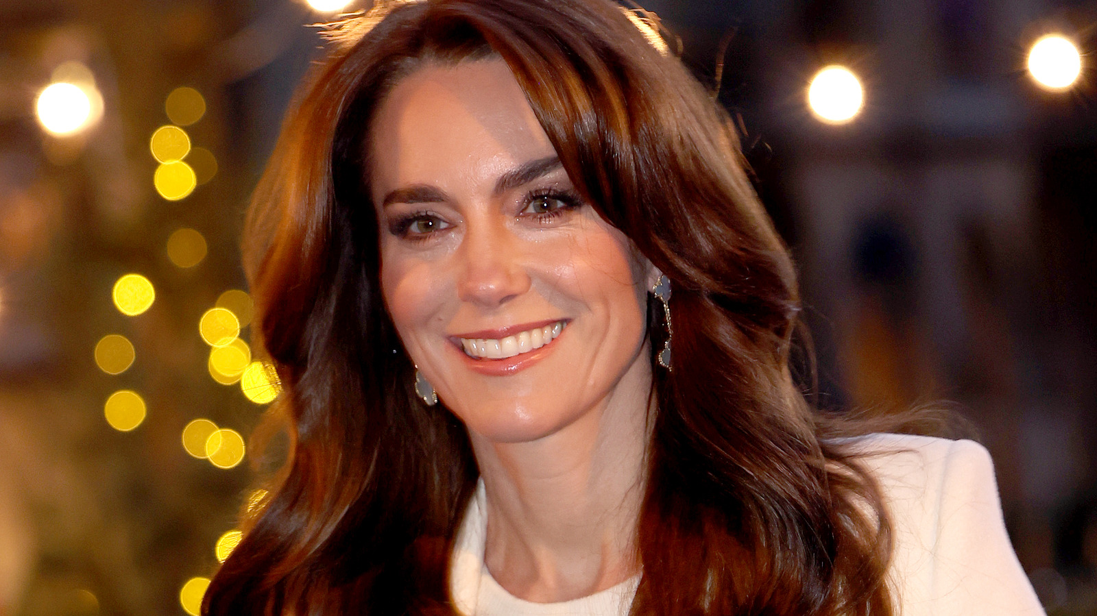 The Kate Middleton Vogue Cover Theorists Think Is Behind Her Photoshop Scandal