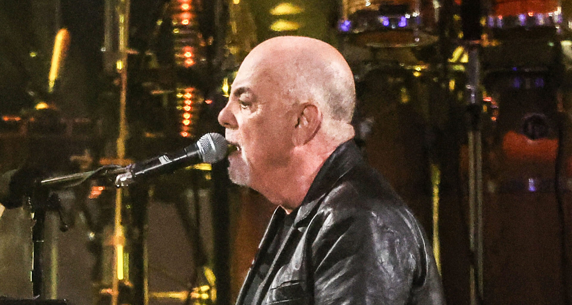 Billy Joel sings iconic song Uptown Girl to ex-wife Christie Brinkley at MSG concert as fans praise the ‘GOAT’ singer