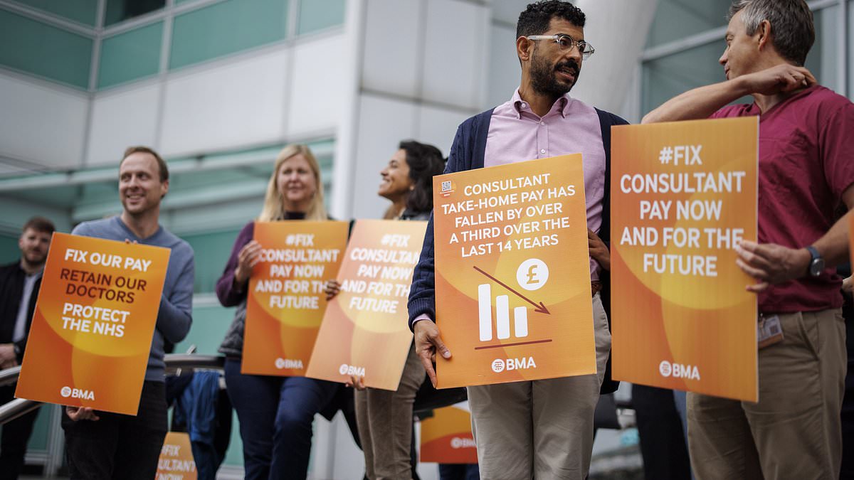 End of NHS strikes in sight as consultants on six-figure salaries finally accept pay deal that will give them up to an extra £20,000 each