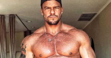 Celebrity coach who trained Ryan Reynolds lifts the lid on steroid use in Hollywood...and blasts a star who takes them