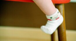 Doctor slams bizarre health craze of mums putting potatoes in babies' socks