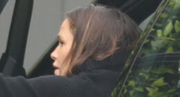 Jennifer Garner visits ex Ben Affleck after actor ‘moved out of home’ as J-Lo divorce rumors swirl