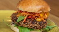 More restaurant choice could tempt a third of meat eaters to go vegan