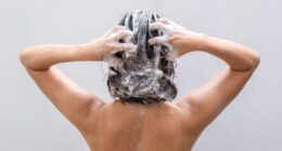 Warning to 'never use this item with your shampoo despite what you see online'