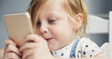 Children handed smartphones to calm tantrums don't learn how to control their emotions, new research shows