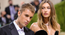 Body Language Expert Explains To Us Justin And Hailey Bieber's Relationship Is Worse Than It Appears
