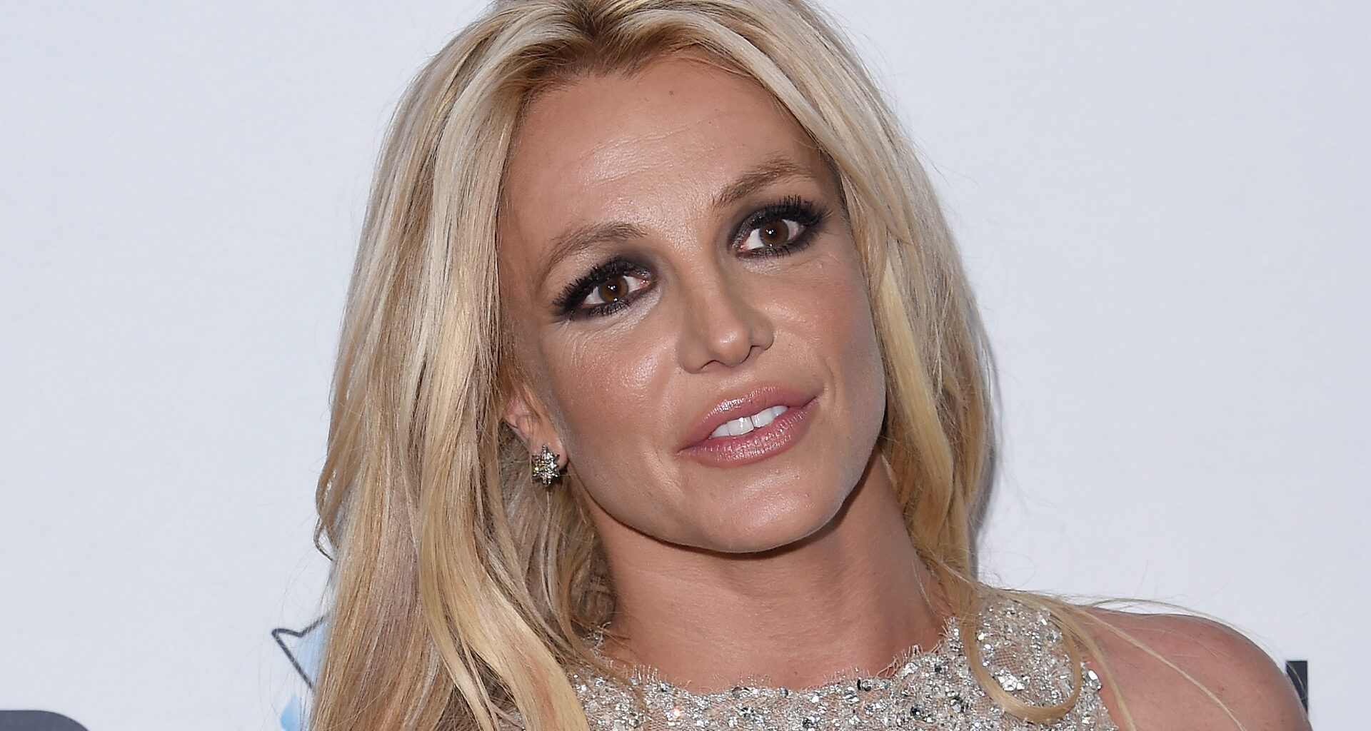 Britney Spears reveals she’s ‘single’ and vows to ‘never be with another man’ as long as she lives after split from Paul