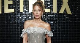 Kate Beckinsale says she spent six weeks in hospital in health update