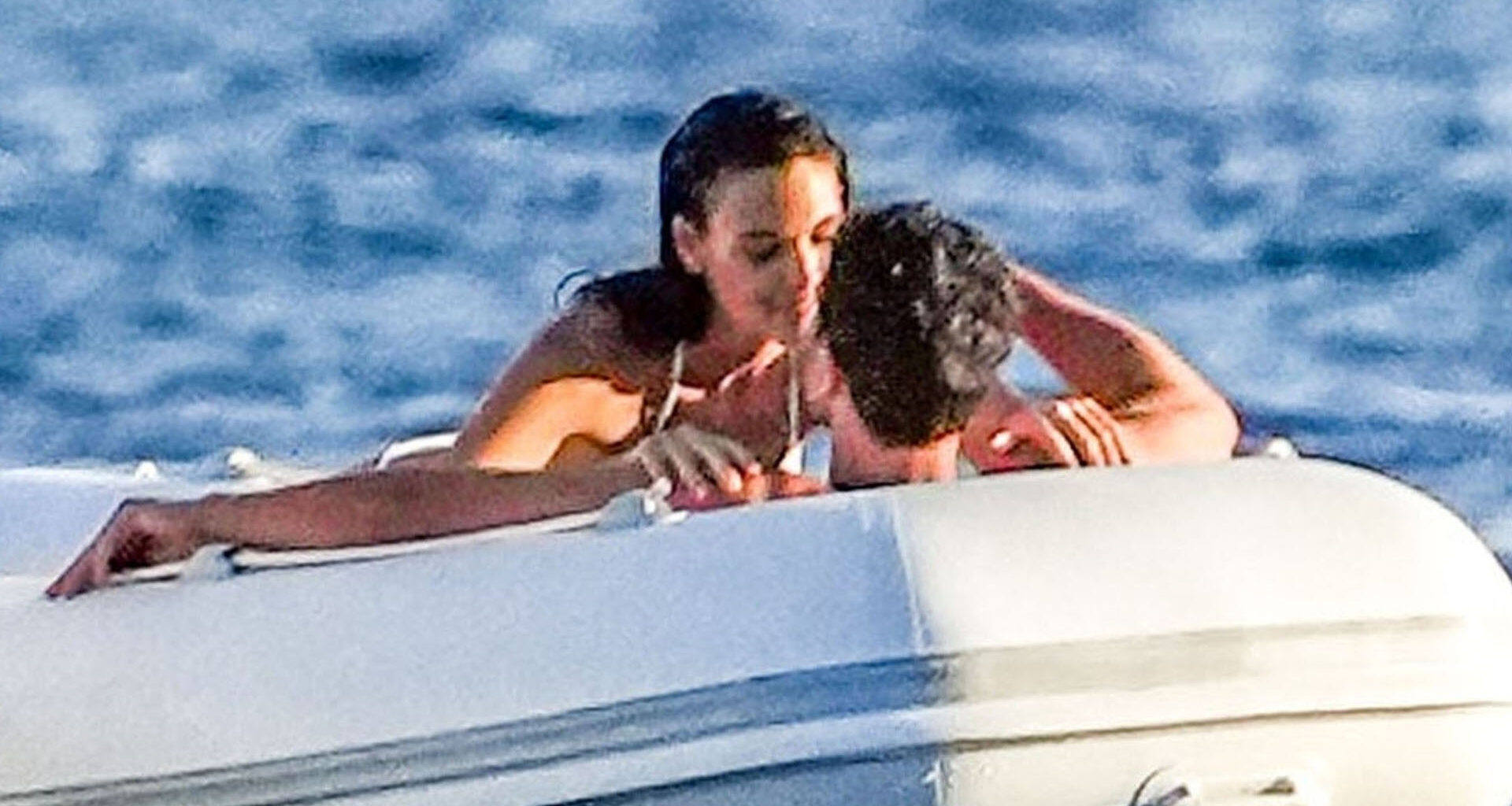 Leonardo DiCaprio’s girlfriend Vittoria Ceretti makes out with Theo James in tiny white bikini for commercial in Italy