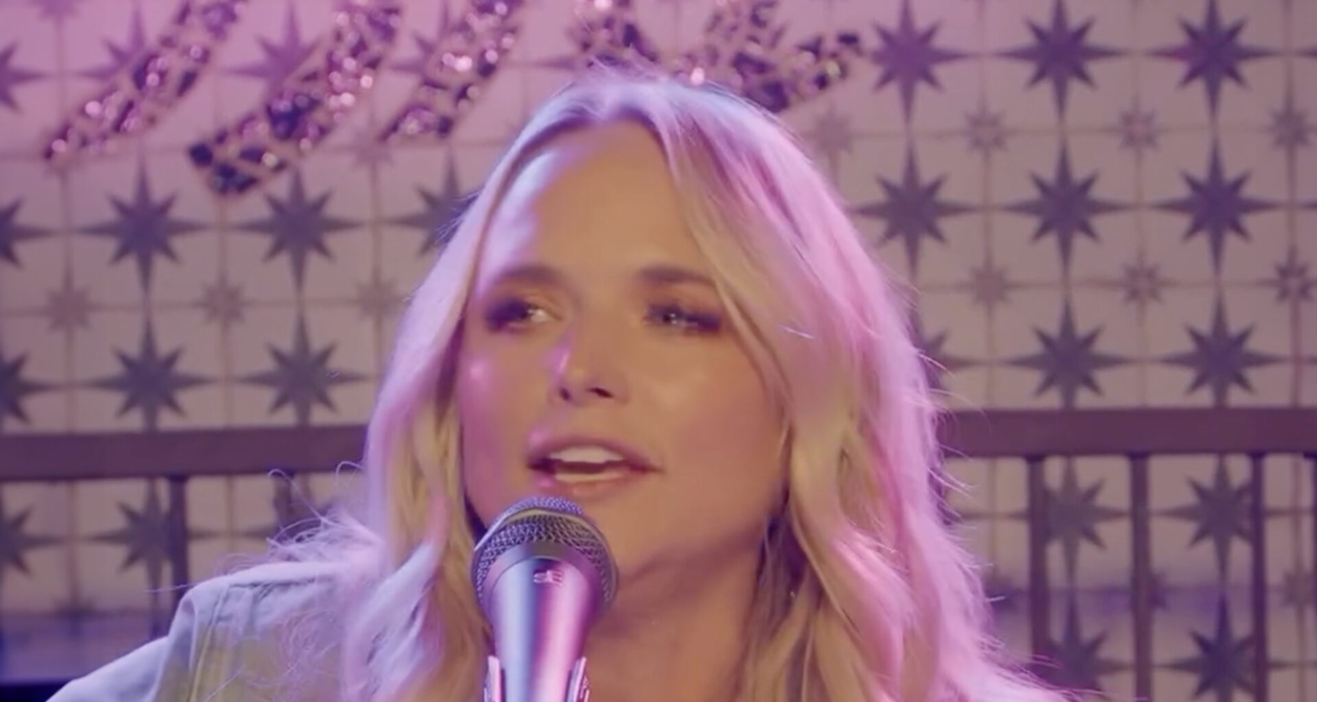 Miranda Lambert sings ‘now that I’m gone’ lyric during acoustic set after husband Brendan was caught grinding on women