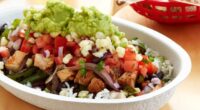 Chipotle burrito bowl chicken fajita veggies