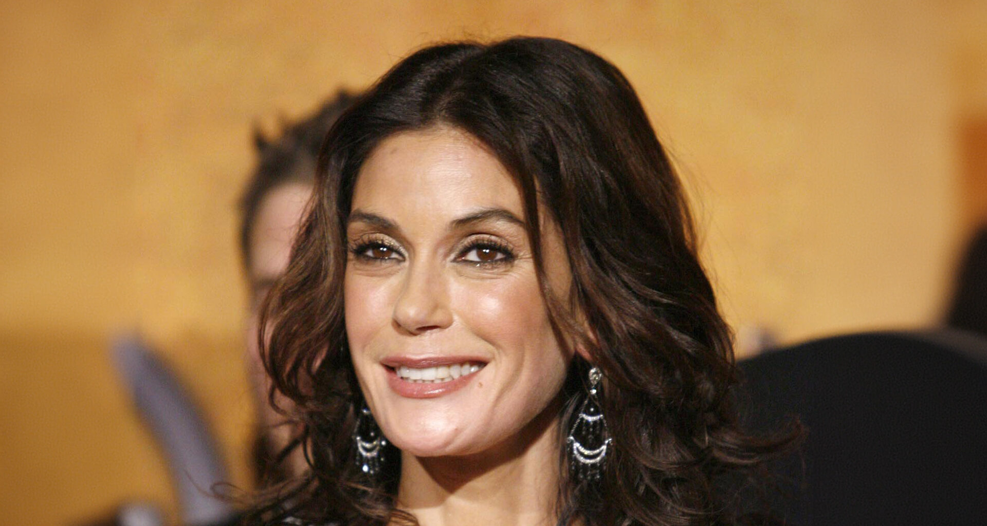 ’90s star Teri Hatcher, 59, wears teeny bikini in Spain & gushes ‘that’s me!’ as fans praise ‘breathtaking’ actress