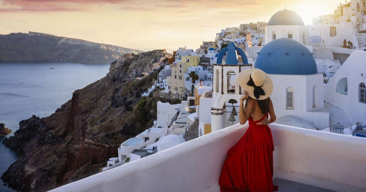 Foreign Office advises Greece tourists to check one thing before holiday