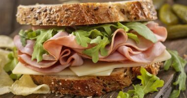 Will your ham sandwich REALLY give you type 2 diabetes? Top experts weigh in after shock study links meat (and chicken) to deadly blood sugar condition