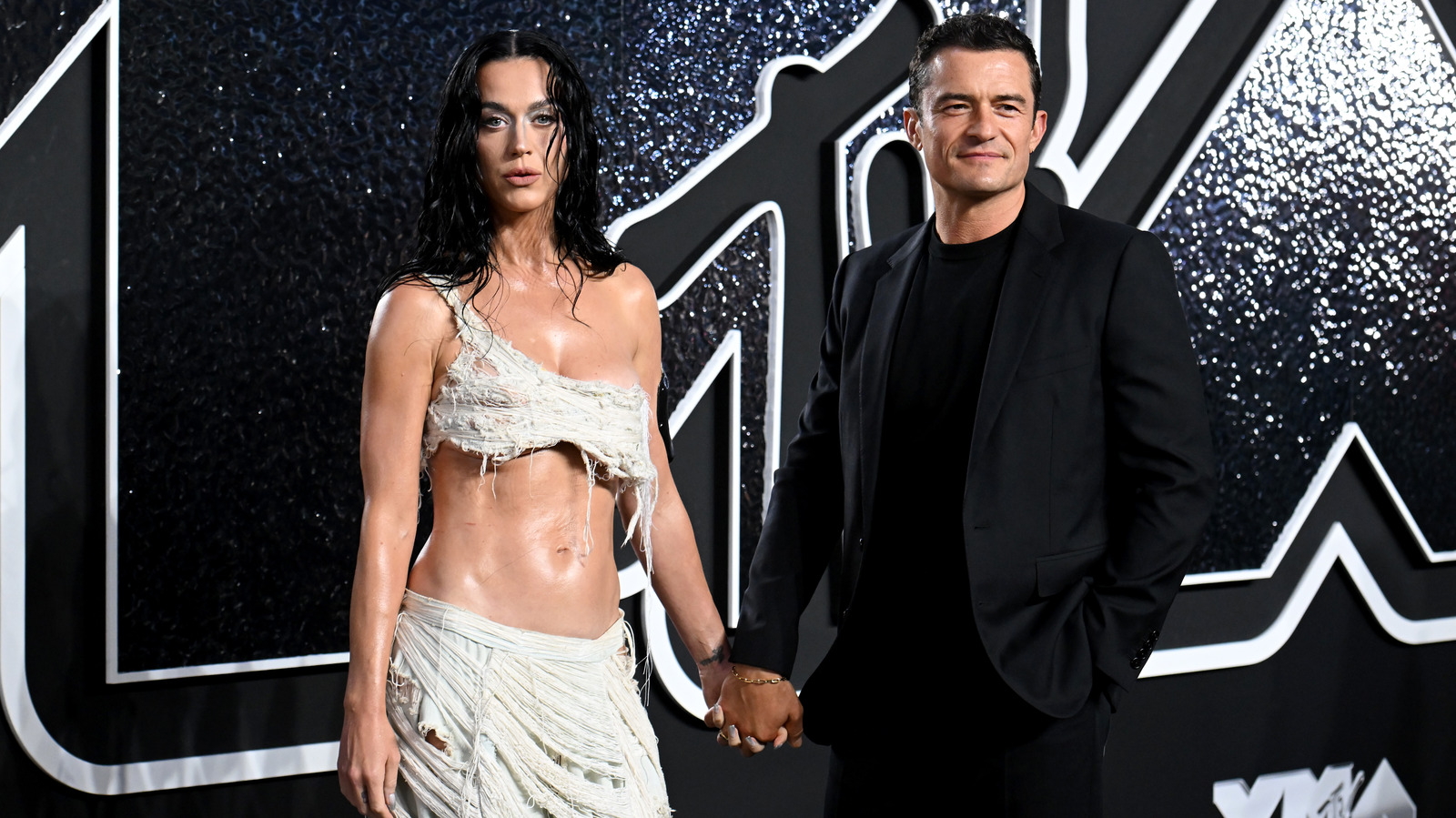 Body Language Expert Spills Why Katy Perry & Orlando Bloom's Firework Fizzled At 2024 VMAs