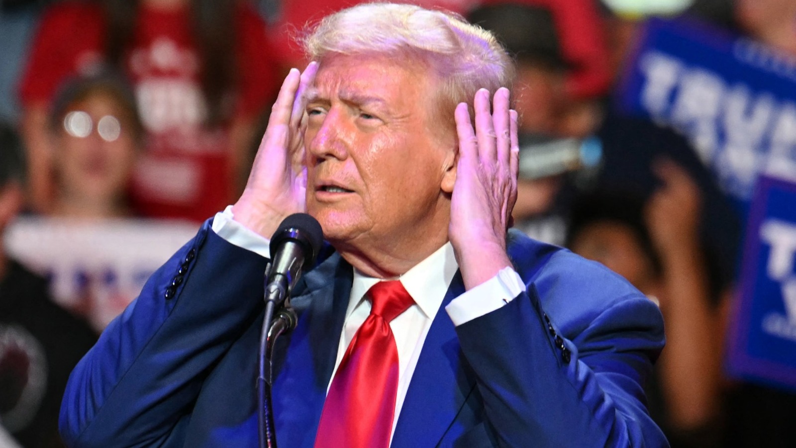 Donald Trump Commits Worst Fake Tan Fail Yet & It's Bringing Us Back To High School