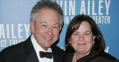 Ina Garten's Marriage To Husband Jeffrey Wasn't Always As Rosy As It Seemed