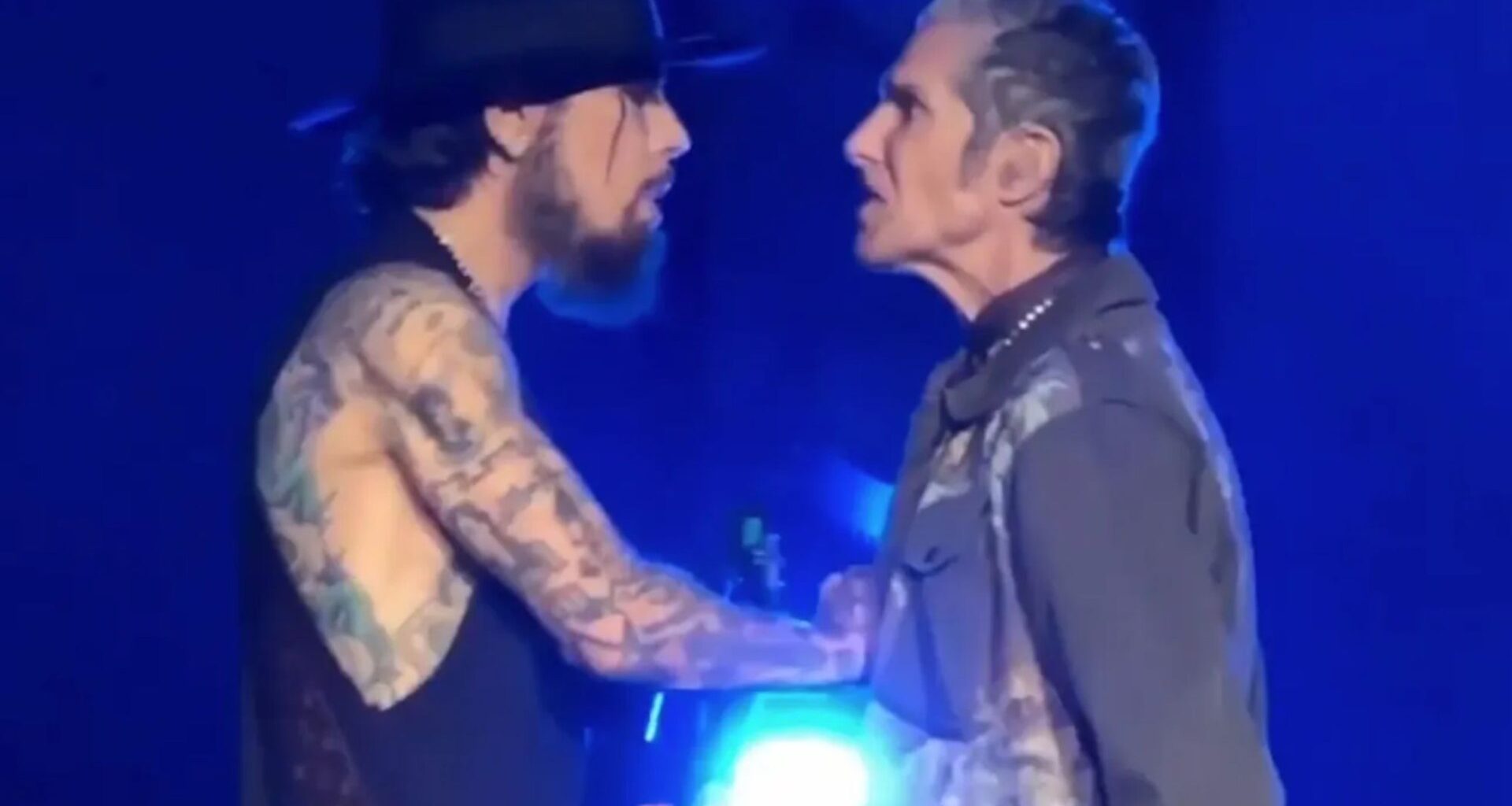 Jane’s Addiction entire tour CANCELLED after frontman punched guitarist Dave Navarro on stage