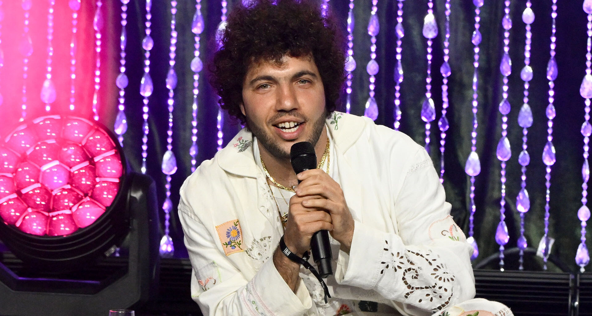 Selena Gomez’s boyfriend Benny Blanco reveals ‘Persian rug toes’ that ‘horrifies’ fans as they beg star to ‘delete pic’